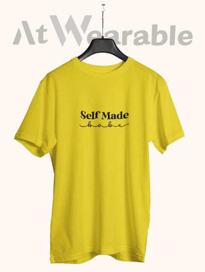 SELF MADE – Classic-Fit Unisex T-Shirt