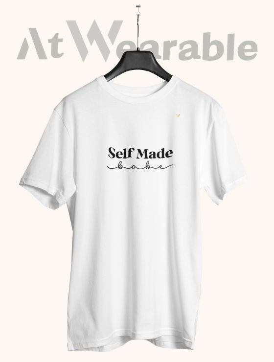 SELF MADE – Classic-Fit Unisex T-Shirt